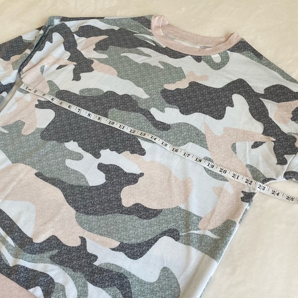 πHPπRESTOCKED Khaki+Green Camouflage Sweatshirt - Picture 9 of 9